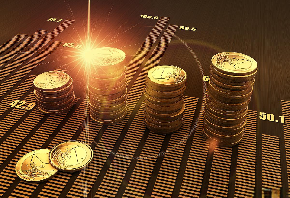 市场高位调整风险引关注：A股成交创新高，专家提示警惕杠杆与追高风险