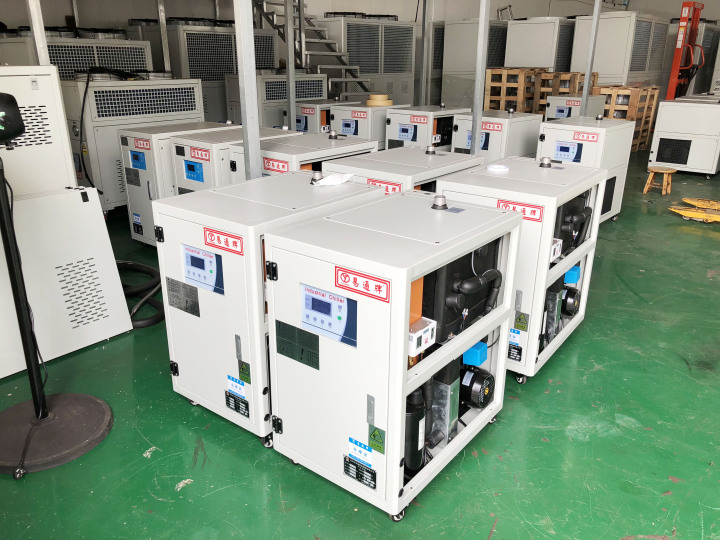 2026年冷油机厂家精选名单/冷热一体机，高精度恒温机，半导体用冷水机