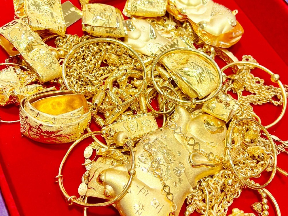 贸易紧张局势推高避险情绪 国际金银价格双双创新高