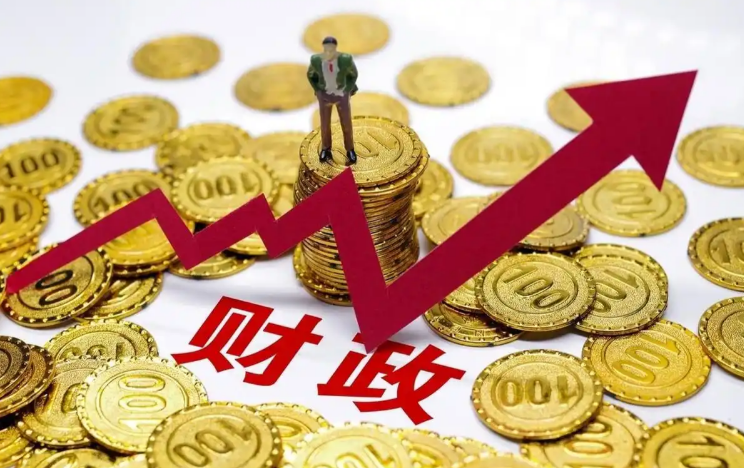 全球避险情绪高涨，金价飙升突破历史关口